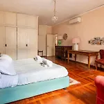Pensionat Caravaggio- Con Bagno Privato In Condiviso Oltrarno Florens