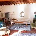 Caravaggio- Con Bagno Privato In Condiviso Oltrarno 3* Florens