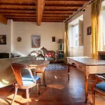 Caravaggio- Con Bagno Privato In Condiviso Oltrarno Pensionat 3*
