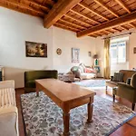 Caravaggio- Con Bagno Privato In Condiviso Oltrarno