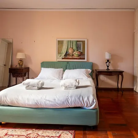 Caravaggio- Con Bagno Privato In Condiviso Oltrarno Guest house *