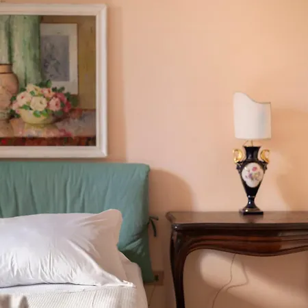Guest house Caravaggio- Con Bagno Privato In Condiviso Oltrarno Florence