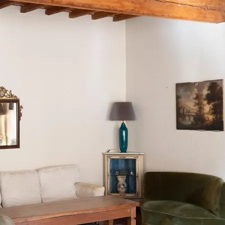 Caravaggio- Con Bagno Privato In Condiviso Oltrarno * Florence