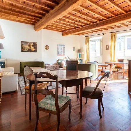 Guest house Caravaggio- Con Bagno Privato In Condiviso Oltrarno