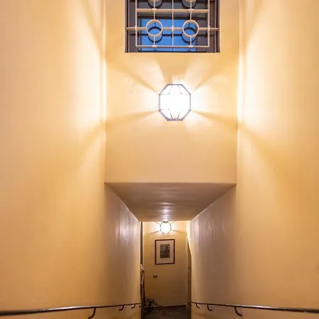 Affittacamere Caravaggio- Con Bagno Privato In Condiviso Oltrarno 3*